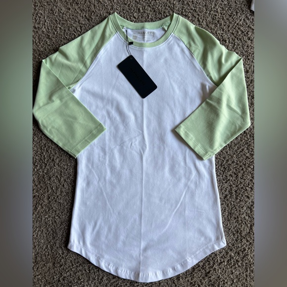 Alphalete Tops - Picture 2 of 5